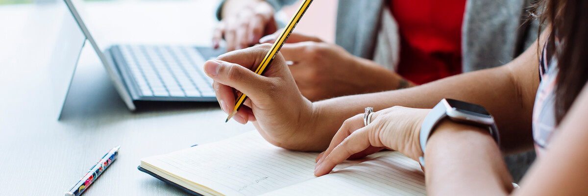 IBDP Language and Literature - Essay Structure (Paper 1)